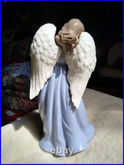 LG. LLADRO-LIKE ANGEL WithBELL QC-084 Hand Painted Darkhaired Beauty withAngel Wings