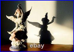 Lladro Angel with Wings Music Player w a Clarinet (ONE LLADRO ONLY)