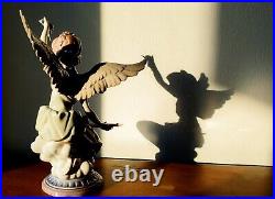 Lladro Angel with Wings Music Player w a Clarinet (ONE LLADRO ONLY)