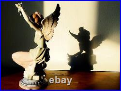 Lladro Angel with Wings Music Player w a Clarinet (ONE LLADRO ONLY)