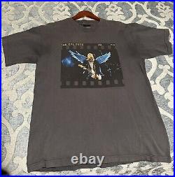 Nirvana T Shirt (Vintage) / Angel Wings/ Kurt Cobain. 1999