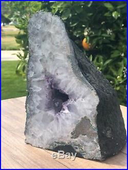 Stunning Angels Wing Shaped large Amethyst Crystal Geode 12.1lbs 9x6.5x6
