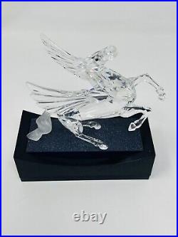 Swarovski Crystal The Pegasus Annual 1998 Fabulous Creatures Figurine WithBase