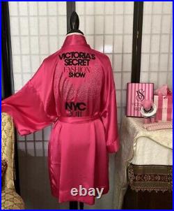 Victoria's Secret NWT/D 1 SZ VTG'11 NYC Runway Show Diamanté Angel Wing Robe C