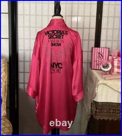 Victoria's Secret NWT/D 1 SZ VTG'11 NYC Runway Show Diamanté Angel Wing Robe C