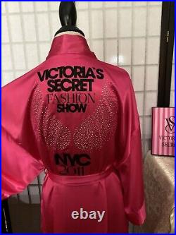 Victoria's Secret NWT/D 1 SZ VTG'11 NYC Runway Show Diamanté Angel Wing Robe C