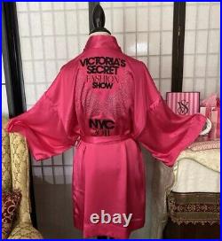 Victoria's Secret NWT/D 1 SZ VTG'11 NYC Runway Show Diamanté Angel Wing Robe C