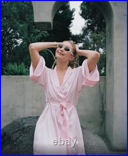Victoria's Secret The World Tour'23 Iconic Pink Satin Robe M/L LE SOLD OUT